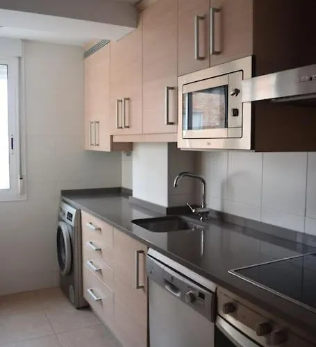 Inmejorable Cerca Estacion Delicias Con Garaje 아파트